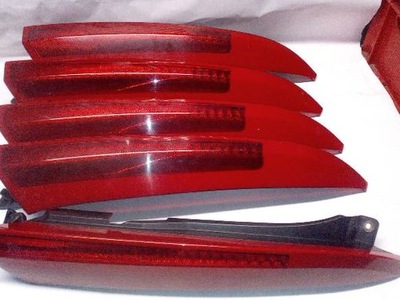 Лампа права задня volvo s80 фото №1