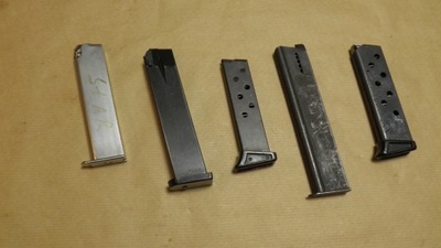 Magazynek. Zestaw 5 magazynków do pistoletów , Typ ? Model ? Rzadkie