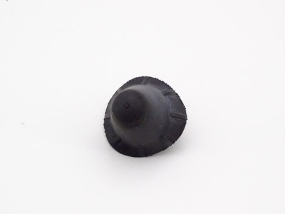 Seat toledo ii 98-05 відбійник кришки задня фото №1