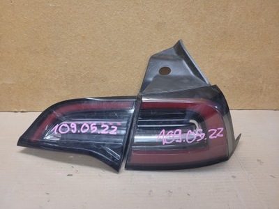 Лампа задняя правая tesla model 3 фото №1