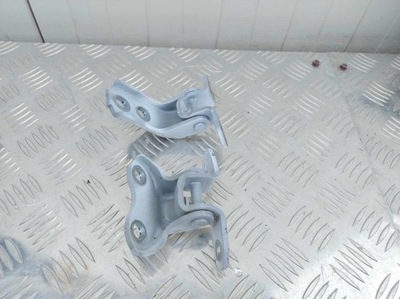 Toyota yaris iv петли дверь правый перед фото №1