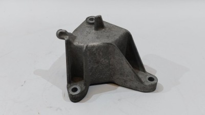 Кронштейн двигуна opel insignia a 2.0cdti 13228288 фото №1