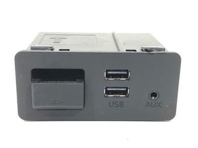 Разъём usb mazda 2 dl d09h-669u0b фото №1