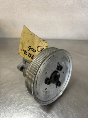 Насос усилителя audi a4 b7 8h0145155 org фото №1