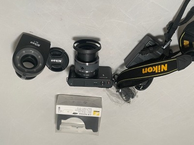 Nikon 1 J1 / caly zestaw !/