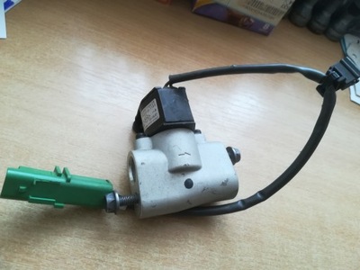 Клапан кондиционера 924871682r renault zoe фото №1