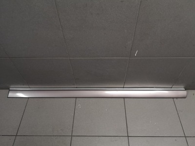 Молдинг двері лівий перед audi a8 d2 lz1t 4d0853951 фото №1