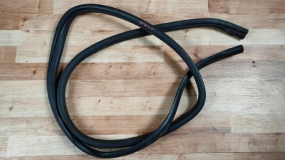 Jeep grand cherokee wk прокладка дверь левый задняя фото №1