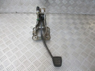 Педаль тормоза toyota avensis t22 фото №1