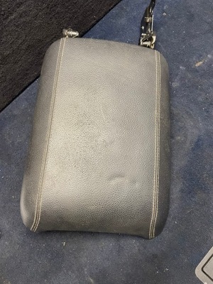 Mercedes w251 r klasa подлокотник 2005-2013 фото №1