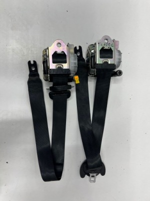 Vw touareg iii ремни задняя безопасности оригинал 2x фото №1