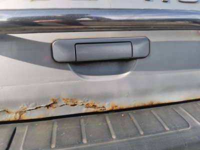 Subaru forester i 97 ручка кришки багажника 8g5 фото №1