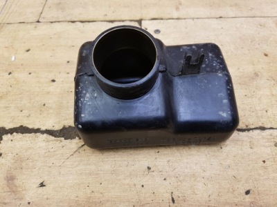 Резонатор воздуха toyota rav4 i 2.0 16v фото №1