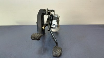 Bmw 3 f34 основание тормоза сцепления педали 6860643 фото №1