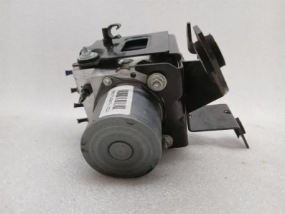 Насос abs ferrari f8 f142mfl 828152 блок гідравлічний насоса abs фото №1