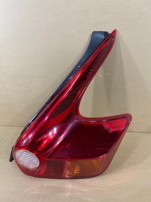 Правая лампа задняя nissan juke przed liftingiem фото №1