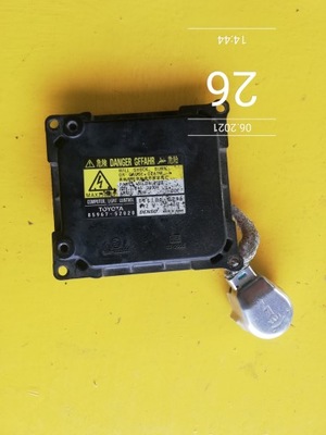 Avensis rav4 auris перетворювач ксенон 85967-52020 фото №1