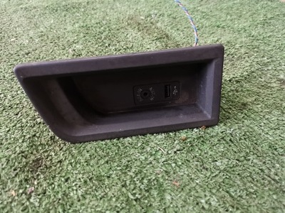 Bmw f23 захист роз'єм usb aux 9207357 фото №1