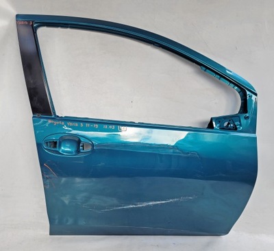 Дверь правое перед передние toyota yaris 2011-2019 фото №1