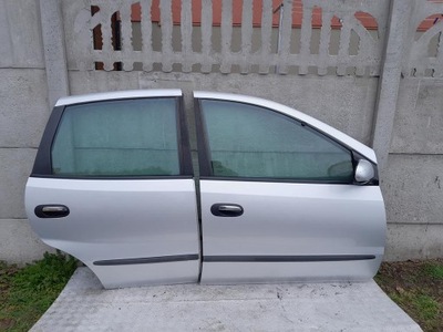 NISSAN ALMERA TINO V10 00-06R COMPUESTO DE PUERTA DERECHA PARTE DELANTERA + PARTE TRASERA KL0  