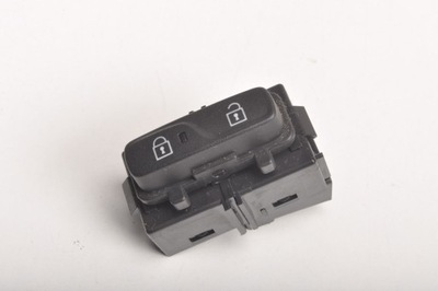 Volvo v40 ii кнопка центрального замка 31376499 фото №1