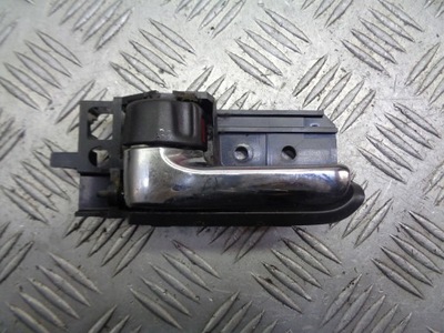 Ручка левая задняя внутренняя toyota avensis t25 фото №1