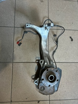 Поворотний кулак ступиця права перед audi a6 s6 c5 4.2 v8 фото №1