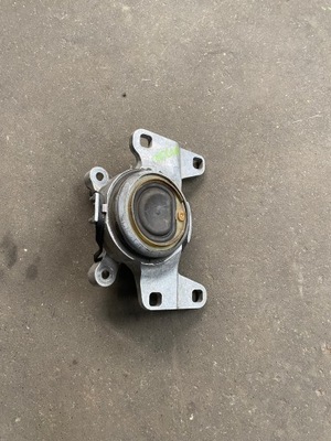 Volvo v60 2.0 кронштейн подушка двигуна фото №1