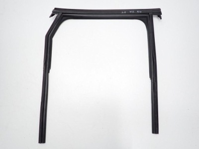 Прокладка скло двері правий задня audi q4 e-tron 23r фото №1