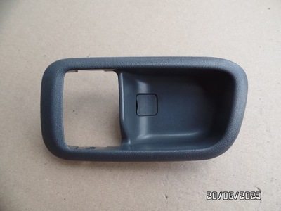 Рамка ручка перед левая toyota previa 69278-22050 фото №1