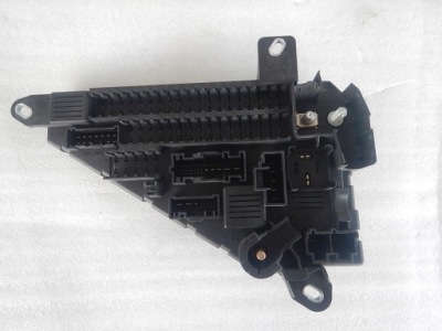 Bmw e60 e61 lift коробка предохранителей 9138830 фото №1