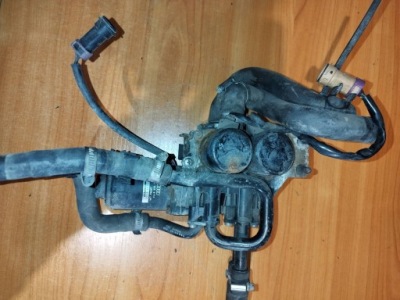 Audi оригінальний номер 4d0959617a штекер фото №1