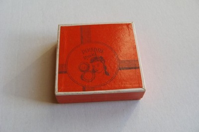 Stary NIEUŻYWANY PUDER DO TWARZY W PUDEŁKU 1942