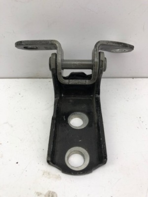 Toyota rav4 петля нижний дверь левый задняя фото №1