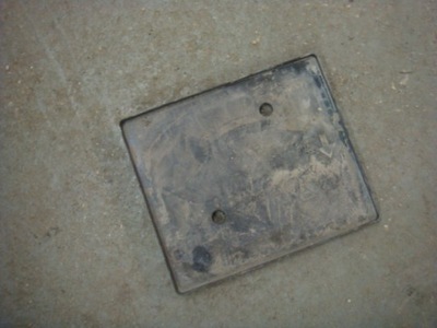 Toyota yaris iii основание аккумулятор фото №1