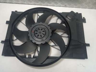 Mercedes w203 вентилятор радиатора a2035001493 фото №1