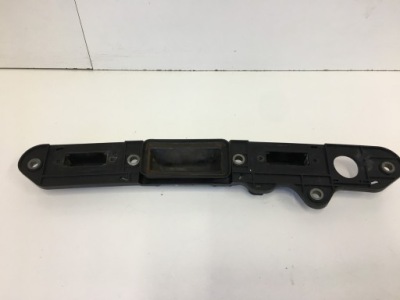 Микровыключатель крышки багажника vw golf 5 plus фото №1