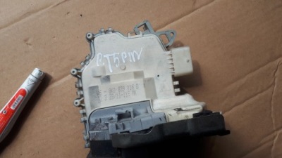 Audi оригінальний номер 8k0839016d замок двері фото №1