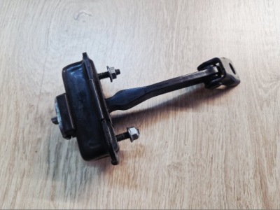 Peugeot 2008 ограничитель дверь левый правый задний фото №1