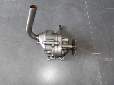 Mercedes sprinter 2.2 cdi насос масла a6121810047 фото №1