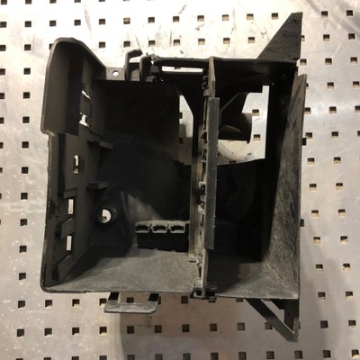 Корпус предохранителей trafic vivaro фото №1