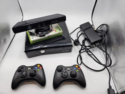 Konsola Xbox 360 slim 250GB 2 pady kineckt 2 gry