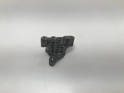 Mercedes w247 кронштейн кронштейн egr a6541420900 фото №1
