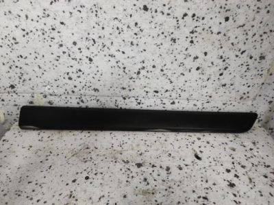 Молдинг на передние левая дверь peugeot 1308832070 фото №1