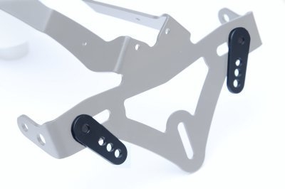 ADAPTERY MOCOWANIA TABLICY REJESTRACYJNEJ RG BLACK