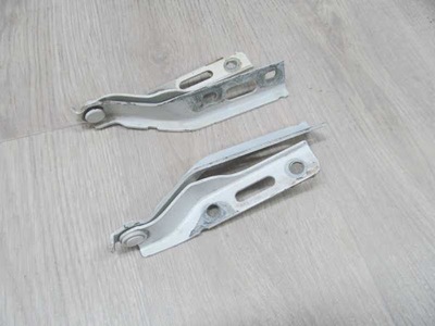 Петля капот ibiza caddy polo правий 6k0823302 фото №1