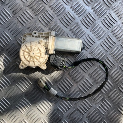 Моторчик стекло правый перед vito 928794-101 фото №1