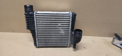 Peugeot 308 t9 радиатор интеркулер фото №1