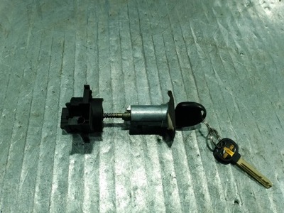 ЗАМОК ЗАПАЛЮВАННЯ OPEL CORSA C 13107754 90589314 1.2 16V