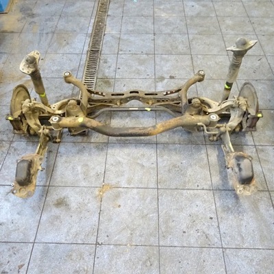 Vw passat b6 1.9tdi sedan oś задня балка фото №1